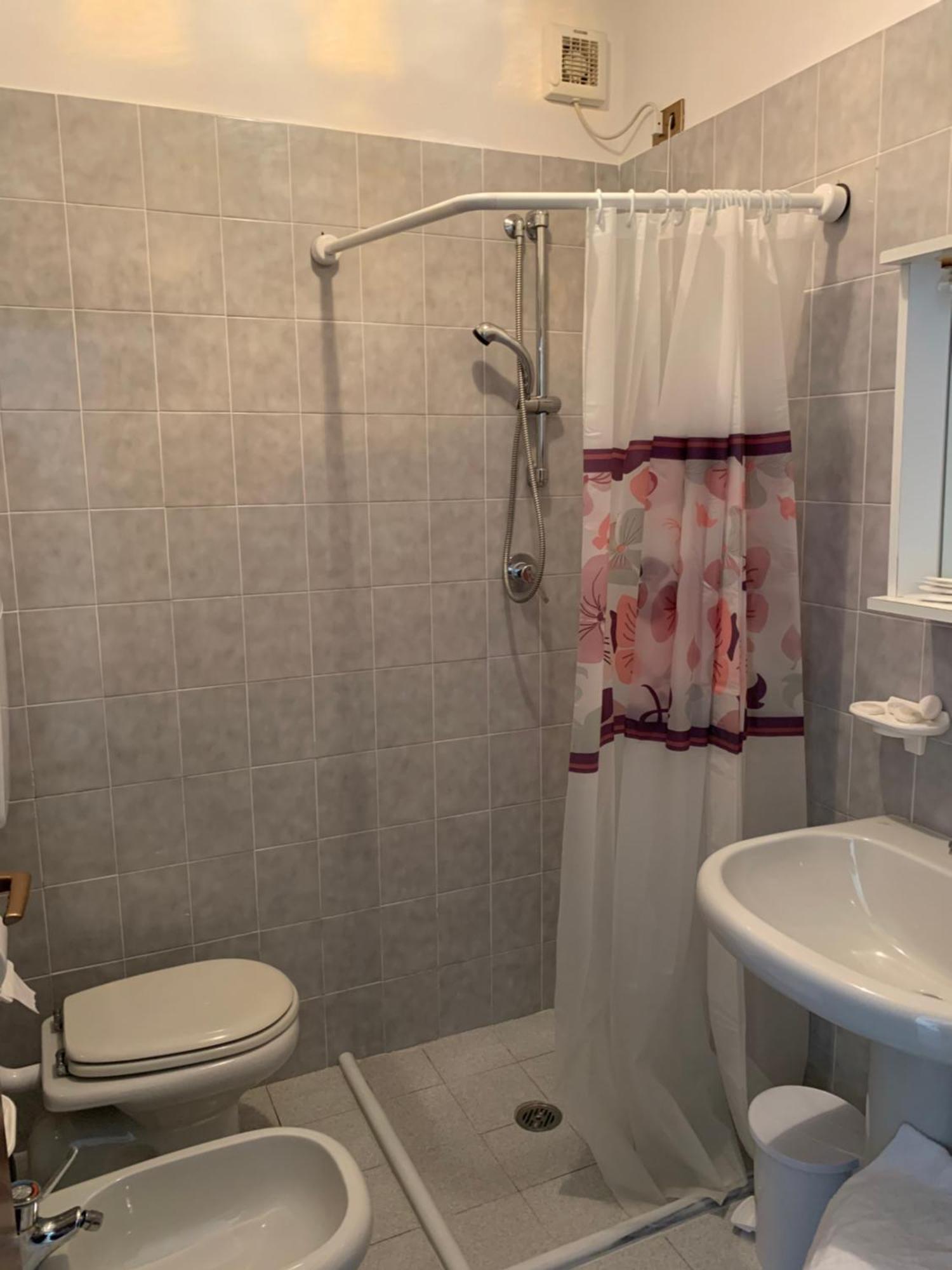 Hotel Edelweiss سان زينو دي مونتانا الغرفة الصورة